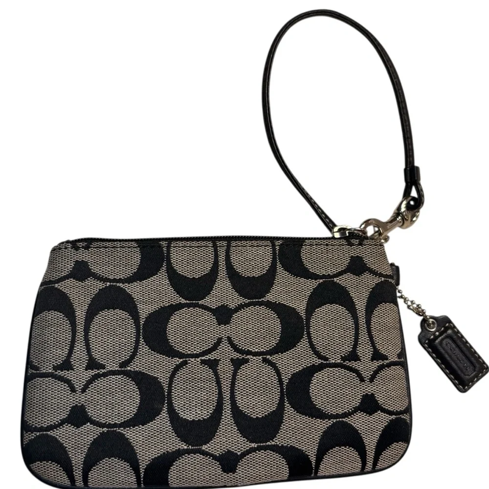 Coach Wristlet Pouch Signature C Black Gray Canvas Leather Trim Zip-Up Silver